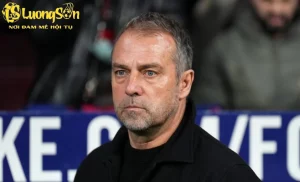 Hansi Flick dự kiến sẽ thực hiện hơn năm thay đổi trong đội hình Barcelona cho trận derby xứ Catalan