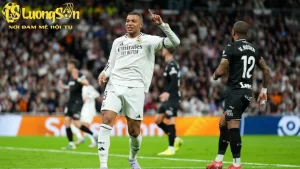 Màn trình diễn xuất sắc của Mbappe giúp Real Madrid tiếp tục bám đuổi Barcelona trong cuộc đua vô địch. (Nguồn: Twitter)